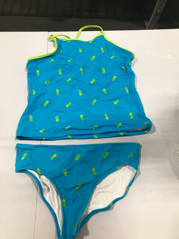 Photo 1 of Amazon Essentials Girls' 2-Piece Tankini Set