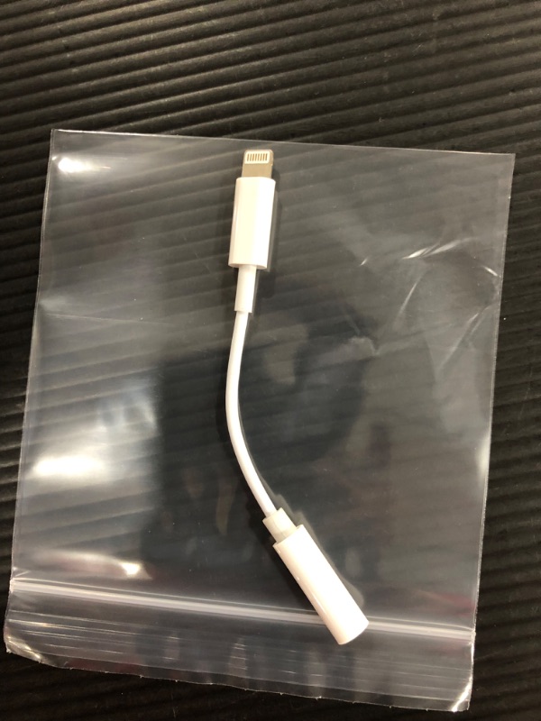 Photo 2 of Apple Lightning to 3.5 mm Headphone Jack Adapter