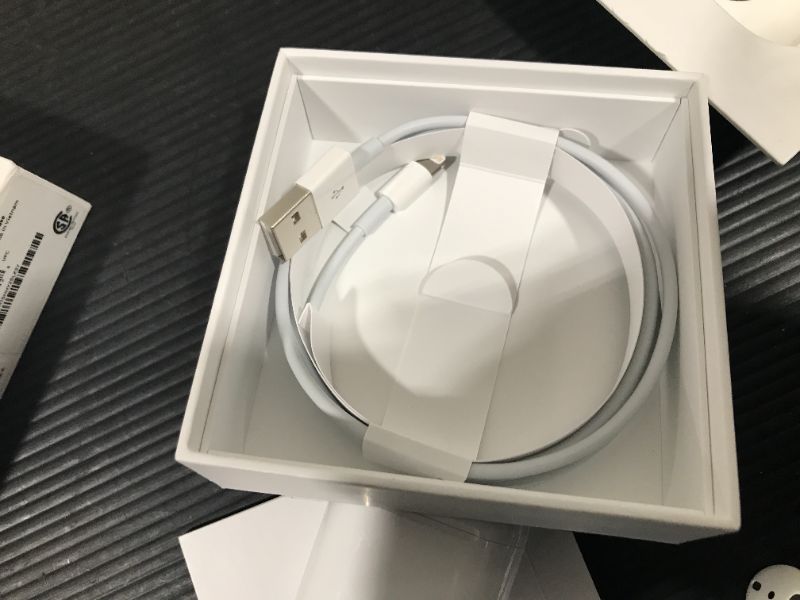 Photo 7 of Apple - AirPods with Charging Case (2nd generation) - White
