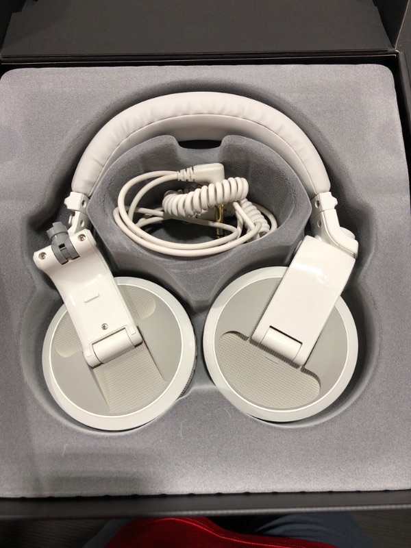 Photo 2 of Pioneer DJ HDJ-X5BT-W - Closed-back, Bluetooth-compatible, Circumaural DJ Headphones with 40mm Drivers, 5Hz-30kHz Frequency Range, Detachable Cable, and Carry Pouch - White DAMAGED LEFT HINGE
