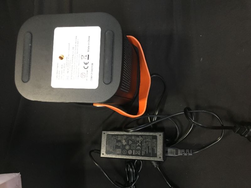 Photo 4 of Meauro 1080P Full HD Mini Projector with HiFi Speaker Orange 
