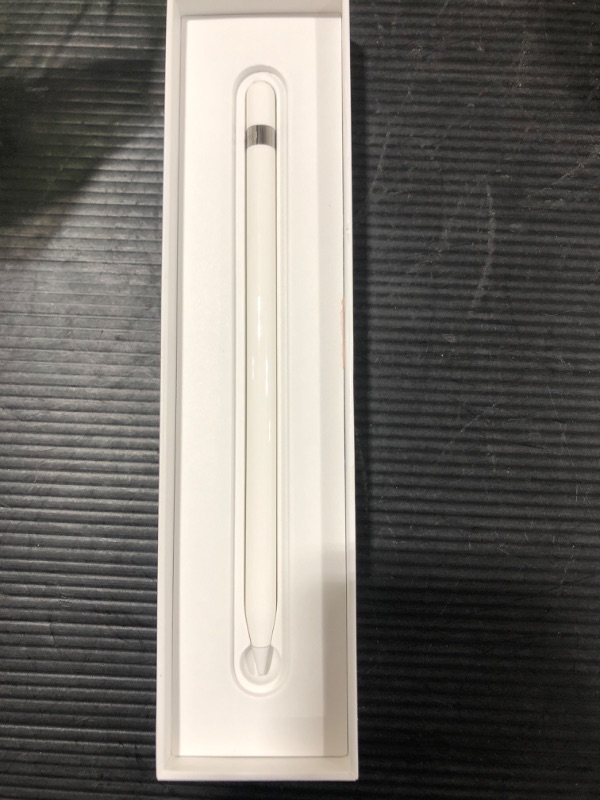 Photo 2 of Apple Pencil