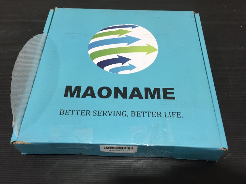 Photo 1 of  MAONAME 13" Gold Charger Plates, Round Reef Chargers for Dinner Plates, Plastic Plate Chargers for Table Setting, Wedding Decor, Set of 6
