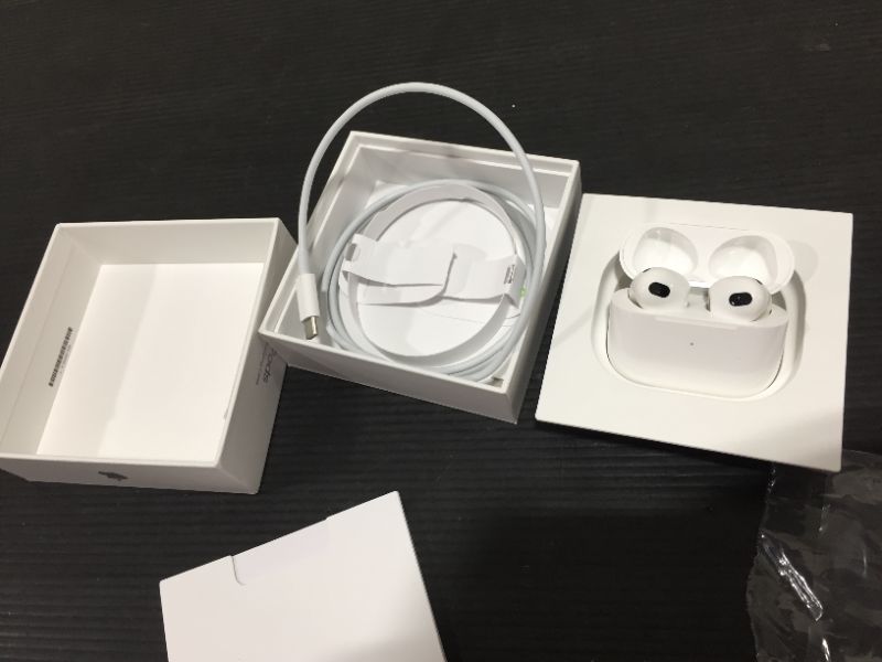 Photo 2 of Apple AirPods (3rd Generation)