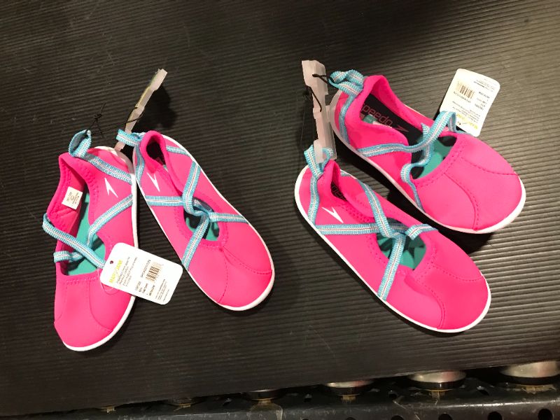 Photo 3 of **Brand New** Girls Speedo Toddler Sports and Water Shoes Mary Jane Pink large--- 2 pack
