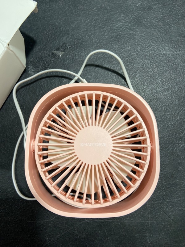 Photo 2 of SmartDevil Small Personal USB Desk Fan