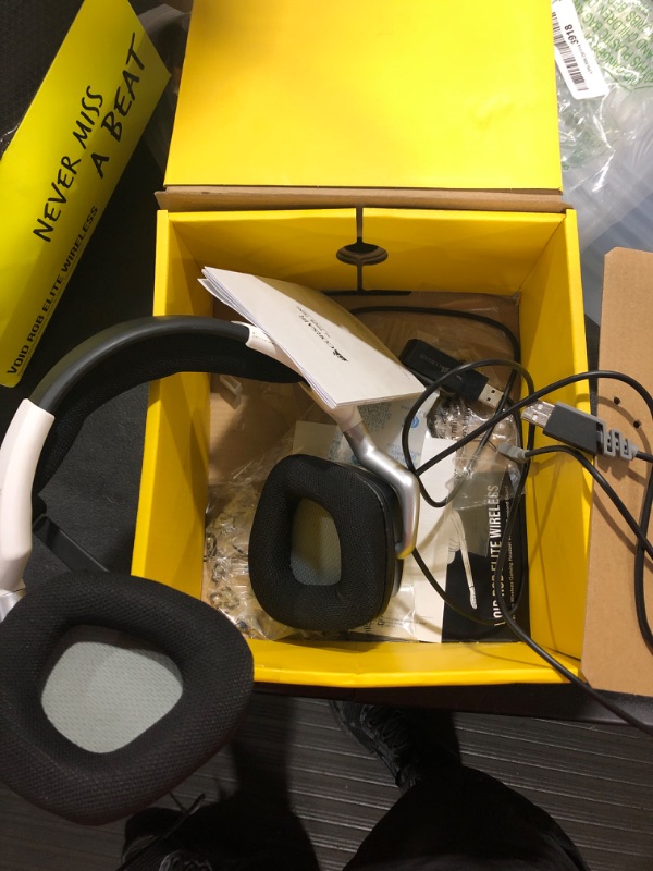 Photo 3 of Corsair VOID RGB Elite Wireless Premium Gaming Headset with 7.1 Surround Sound - Discord Certified - Works with PC, PS5 and PS4 - White (CA-9011202-NA)
