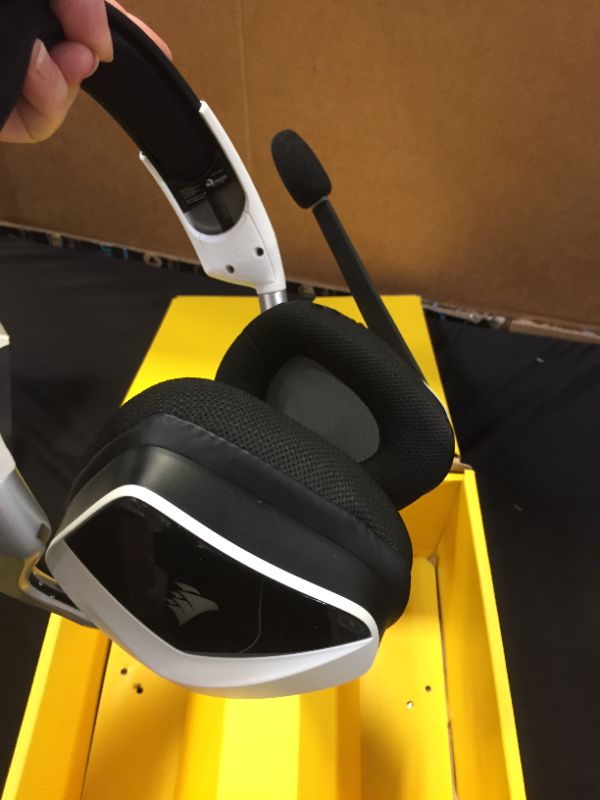 Photo 5 of Corsair VOID RGB Elite Wireless Premium Gaming Headset with 7.1 Surround Sound - Discord Certified - Works with PC, PS5 and PS4 - White (CA-9011202-NA)
