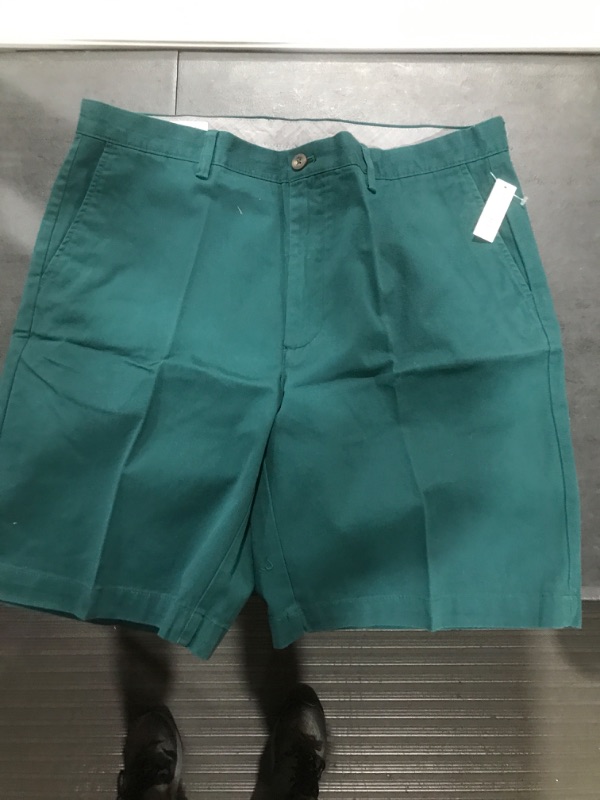 Photo 1 of Amazon Essential Shorts SZ 30