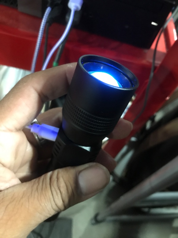 Photo 3 of 3 in 1 flashlight 