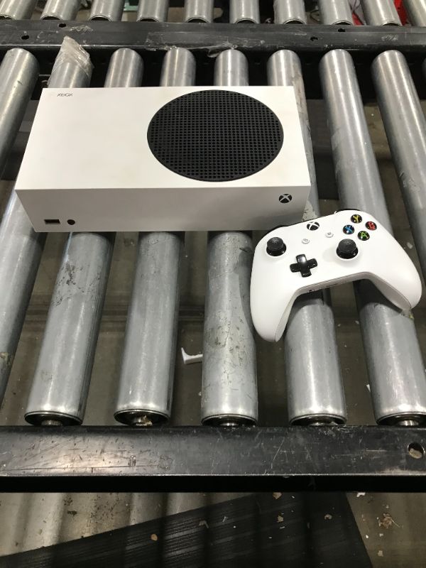 Photo 2 of Xbox One S 1TB Console 