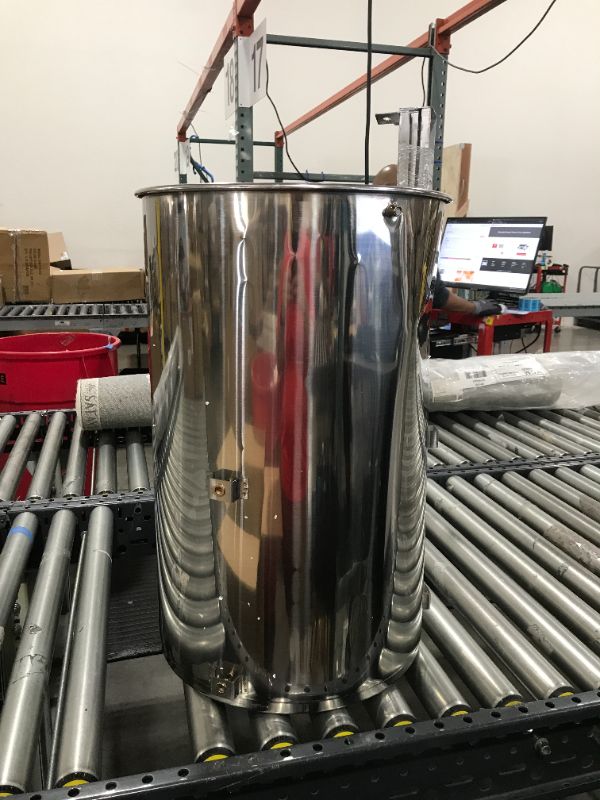 Photo 4 of VEVOR  Manual Honey Extractor Separator 3 Frame Stainless Steel Honeycomb Drum Spinner Crank Beekeeping Equipment Apiary Centrifuge Equipment