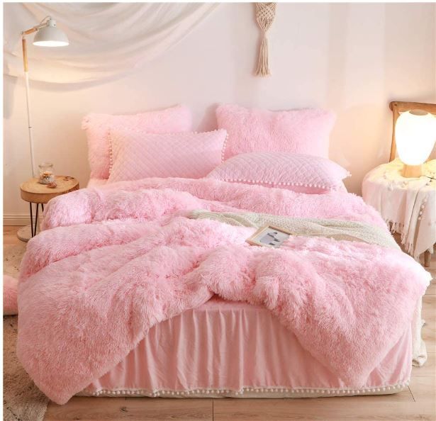 Photo 1 of HAIHUA Luxury Plush Shaggy Duvet Cover Flannel Velvet Bedding (1 Faux Fur Duvet Cover +2 Faux Fur Pillowcases) Fluffy Comforter Bed Sets 3 Pieces ,Zipper Closure (Pink, Queen)