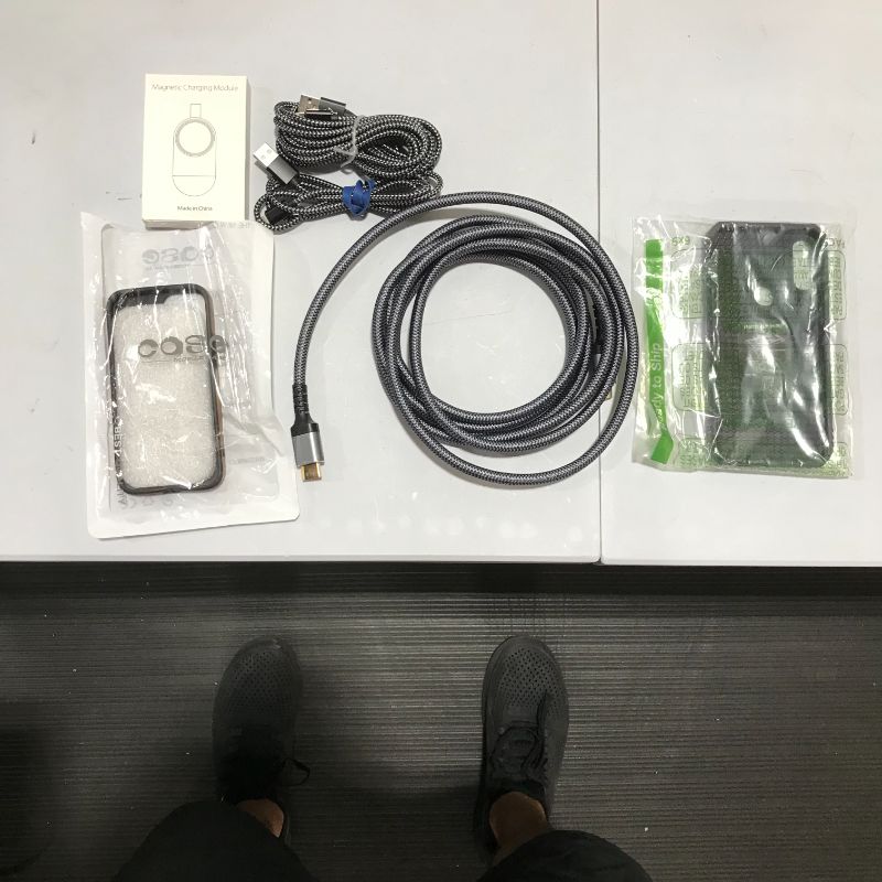 Photo 1 of BOX LOT - MISC ELECTRONIC ACCESSORIES 