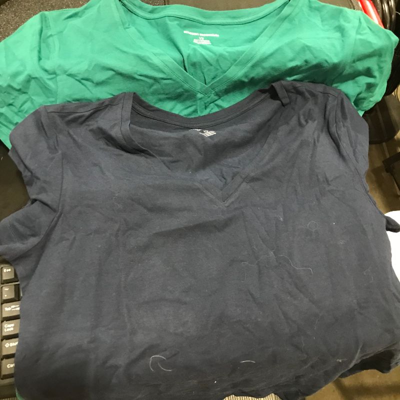 Photo 1 of amazon essentials 2 pack Vneck womens Large  