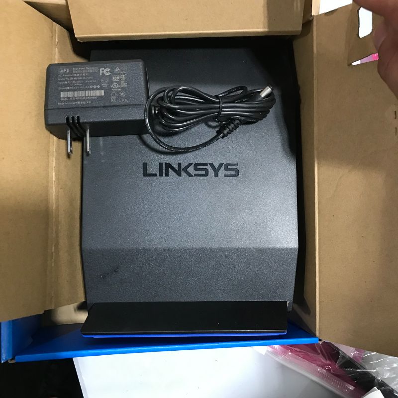 Photo 2 of Linksys E8450 AX3200 WiFi 6 Router: 