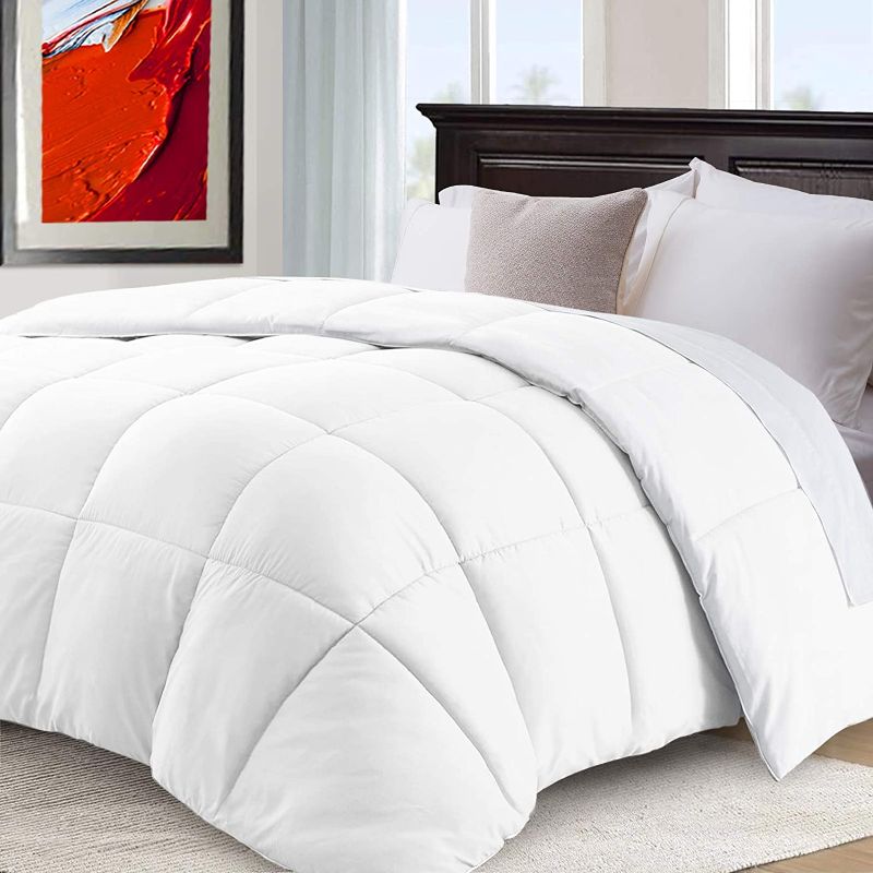 Photo 1 of CHOPINMOON All Season Queen Comforter Cooling Quilted Down Alternative Duvet Insert with 8 Corner Tabs,Luxury,Fluffy,White, 88 x 88 inches
