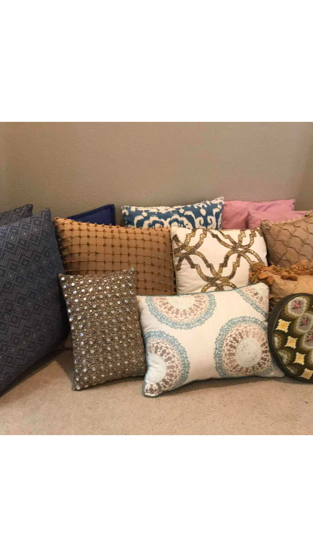 Photo 1 of 13-DECORATIVE THROW PILLOWS