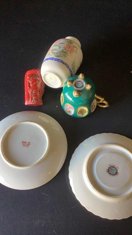 Photo 3 of VINTAGE AND CONTEMPORARY JAPANESE PLATES