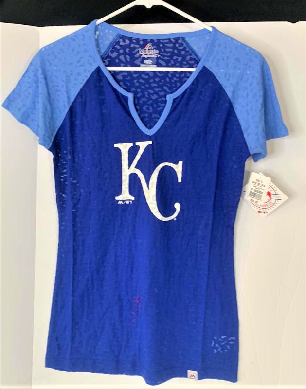 Photo 1 of NEW W TAGS WOMENS KANSAS CITY ROYALS TEE SIZE SMALL