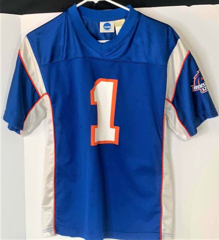 Photo 1 of YOUTH XXL BOISE STATE NCAA JERSEY