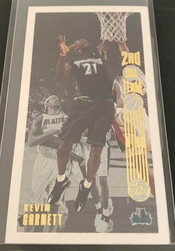 Photo 1 of 2001 NBA KEVIN GARNETT TIMBERWOLVES ROOKIE CARD