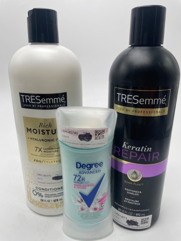 Photo 1 of 3 PACK WOMENS BUNDLE TRESemmé Shampoo for Damaged Hair Keratin Repair 20 ozMoisture Rich Conditioner Moisture Rich 28oz Degree Advanced Antiperspirant Deodorant 72-Hour Sweat & Odor Protection White Flowers & Lychee 