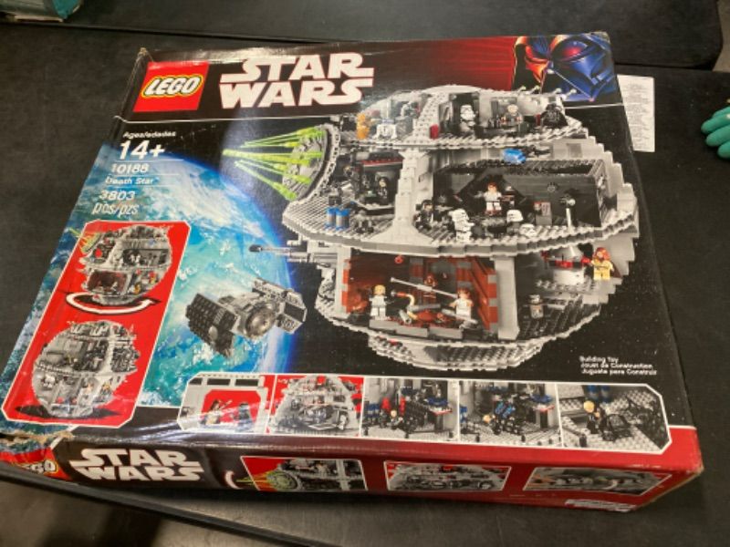 Photo 6 of LEGO Star Wars Death Star (10188) (Discontinued by manufacturer) toy interlocking building sets
