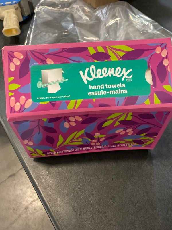 Photo 1 of 4 PACK Kleenex 