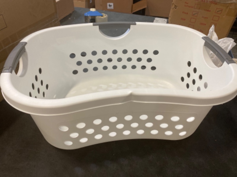 Photo 3 of IRIS USA 48L Plastic Hip Hold Laundry Basket Hamper Organizer with Built-In Comfort Carry Handles, 1.3 Bushel, for Closet, Dorm, Laundry Room, Bedroom, Nestable, Ventilation Hole, Large, White
