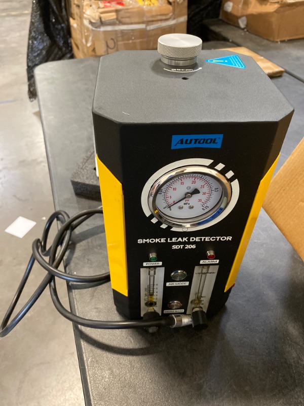 Photo 2 of Autool SDT206 Smoke Leak Detector