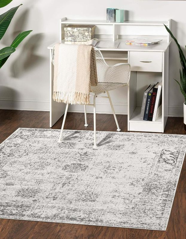 Photo 1 of Unique Loom Sofia Collection Area Rug - Casino (5' 3" x 8' Rectangle, Gray/ Beige)
