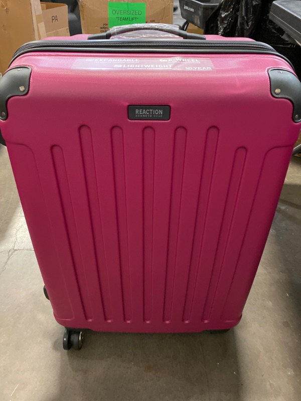 Photo 2 of Kenneth Cole REACTION Retrogade Luggage Expandable 8-Wheel Spinner Lightweight Hardside Suitcase, Fuchsia, 28-inch Checked 28-inch Checked Fuchsia NEW 