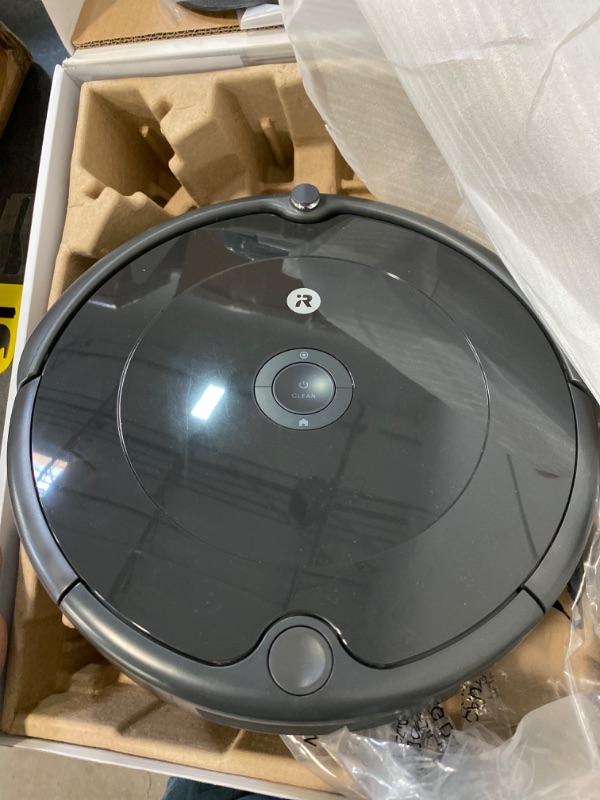 Photo 3 of Roomba® 694 Wi-Fi® Connected Robot Vacuum