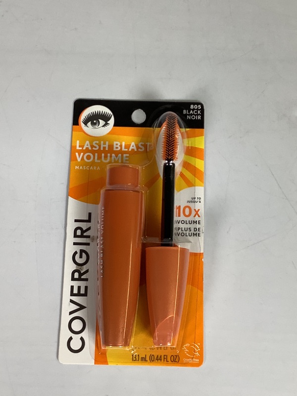 Photo 2 of CoverGirl LashBlast Volume Mascara, Black 805, 0.44 fl oz (1 Pack) new