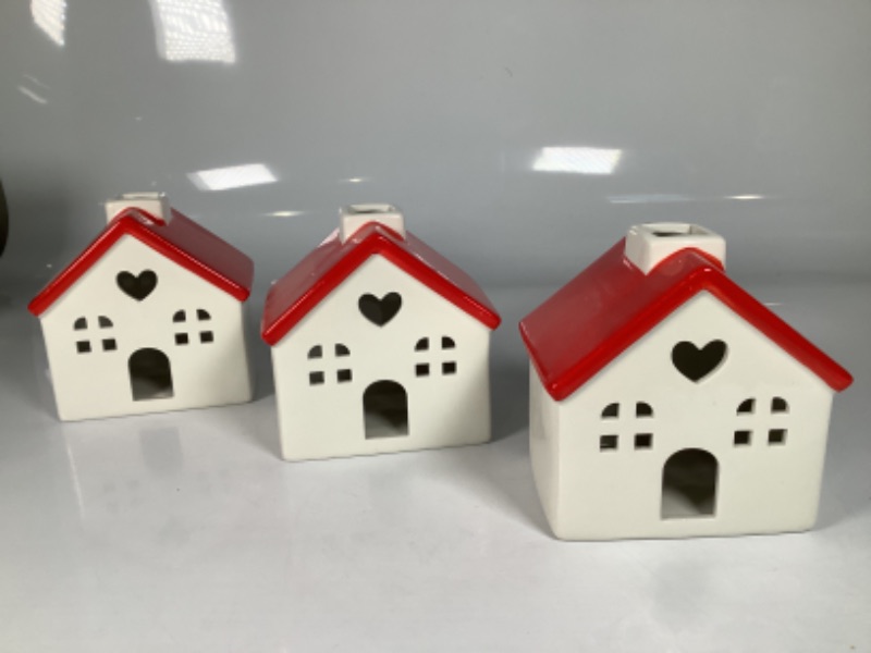 Photo 2 of 12 piece set of valentines day houses decor