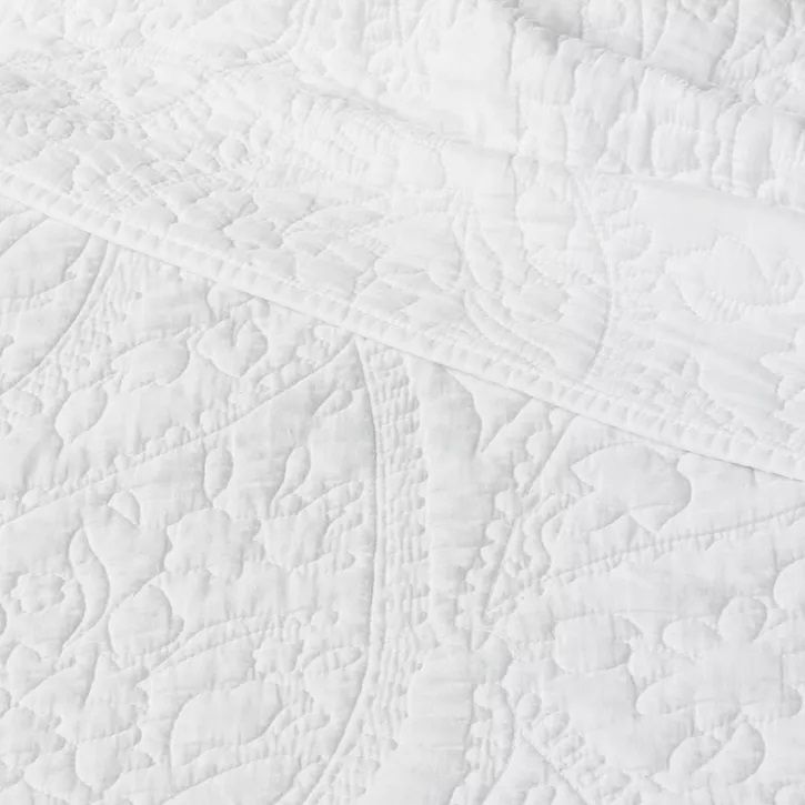 Photo 1 of Garment Washed Paisley Stitch Quilt white - Threshold