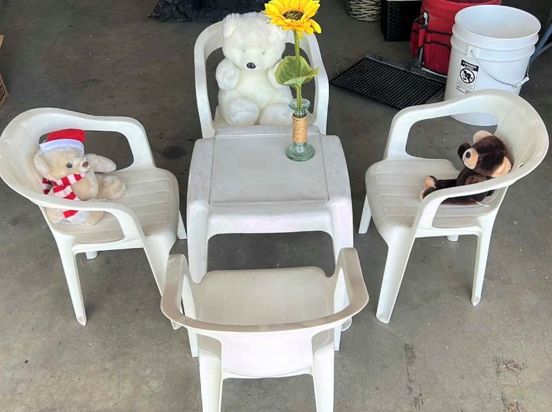 Photo 1 of CHILDS TABLE WITH 4 CHAIRS AND STUFFED ANIMALS