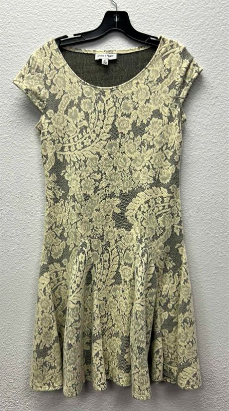 Photo 1 of NWT WOMEN'S SIZE MED DRESS - Shelby and Palmer $59.95