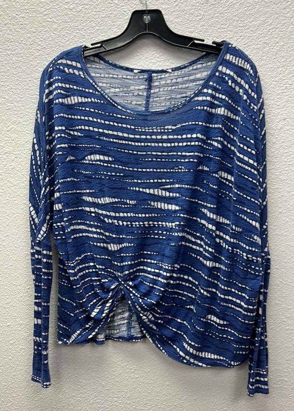 Photo 1 of NEW WOMEN'S SIZE MED CINCHED BLOUSE 