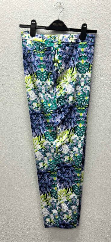 Photo 1 of NWT WOMEN'S SIZE 16 FLORAL PANTS $39.95 