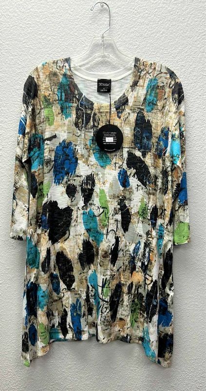 Photo 1 of NWT WOMEN'S SIZE SMALL - wearable art long sleeve top $79.95