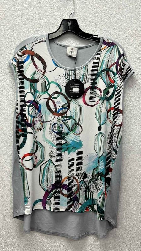 Photo 1 of NWT WOMEN'S SIZE SMALL ` WEARABLE ART  TOP $69.95