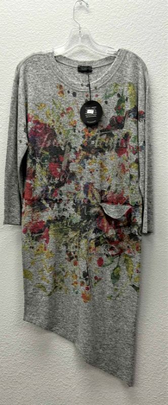 Photo 1 of NWT WOMEN'S SIZE SMALL -  WEARABLE ART DRESS $129.95