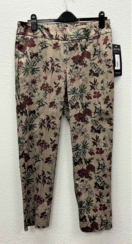 Photo 1 of NWT WOMEN'S SIZE12 28" INSEAM, MICHAEL TYLER FLORAL PANTS