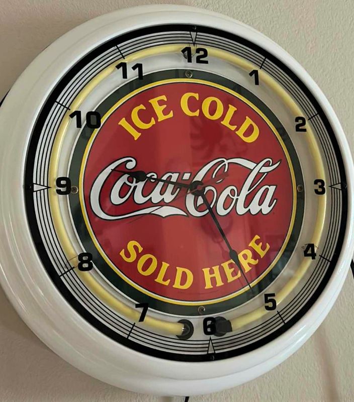 Photo 1 of COLLECTIBLE COCA COLA LIGHTED CLOCK 18.5” $329 in 1999
