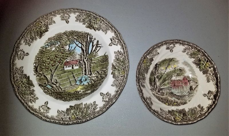 Photo 3 of VINTAGE 35 PC DINNERWARE SET - THE FRIENDLY VILLAGE CHRISTMAS SET BY JOHNSON BROTHERS
11 DINNER PLATES
4 SMALL PLATES
8 SOUP BOWLS
4 SMALL BOWLS
6 MUGS
1 VEG BOWL
1 LARGE SERVING BOWL