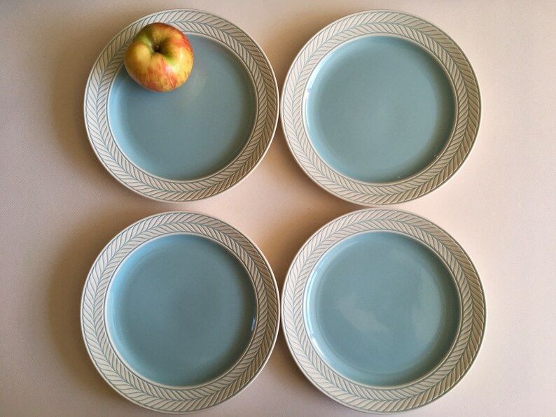 Photo 1 of 50 PC HARKER LAURELTON CHINA ASSORTMENT 
8 DINNER PLATES
8 LUNCH PLATES
10 CUPS
8 SAUCERS
8 BOWLS
8 FINGER BOWLS