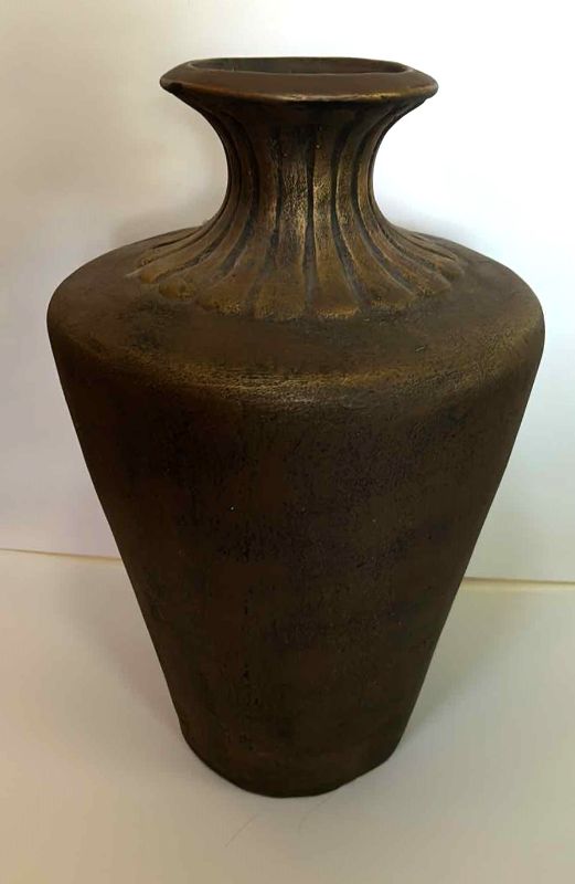 Photo 1 of AGED ANTIQUE GOLD VASE H21"