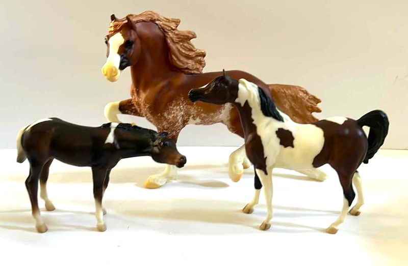 Photo 1 of 3 BREYER COLLECTIBLE HORSES TALLEST 9.5”